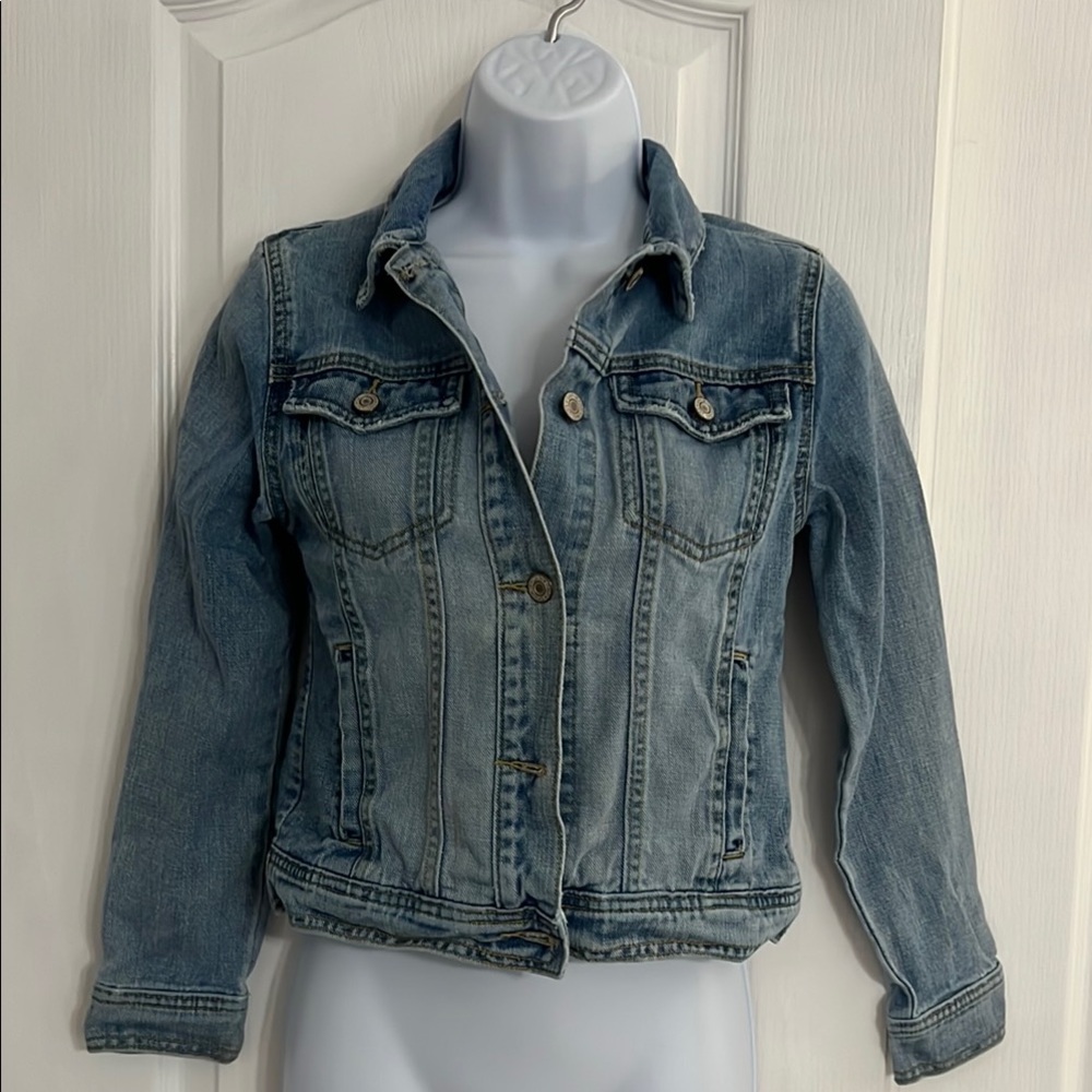 GAP Girls Blue Jean Jacket Classic Timeless Design